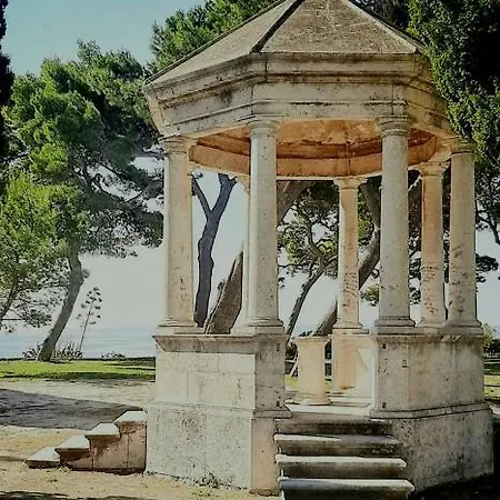 Luxury M&n In - Free Parking