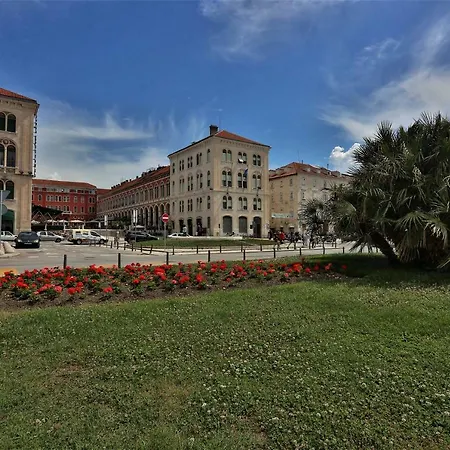 Apartment Luxury M&n In - Free Parking Split