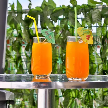 Apartment Luxury M&n In - Free Parking Split