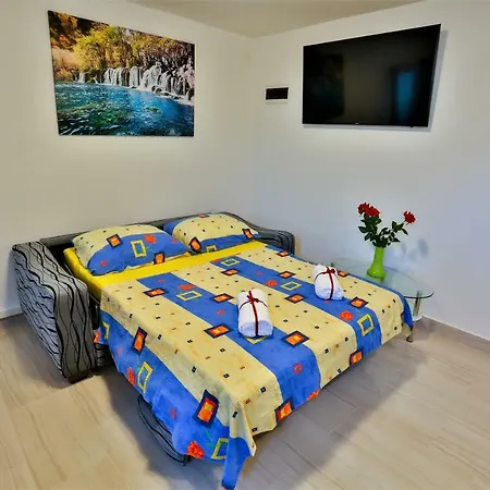 Luxury M&n In - Free Parking Apartment Split